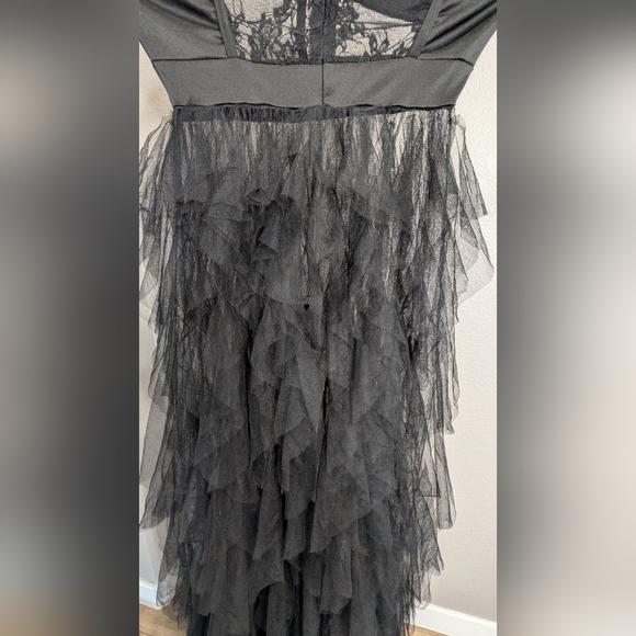 Elegant Black Strapless Gown with Sheer Overlay - Picture 14 of 14